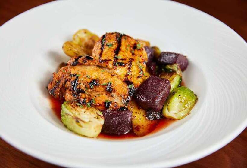 هتل Embassy Suites By Hilton Atlanta Airport North