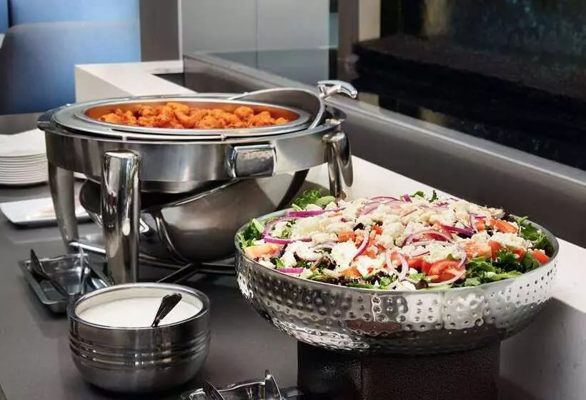 Hotelli Embassy Suites By Hilton Atlanta Airport North