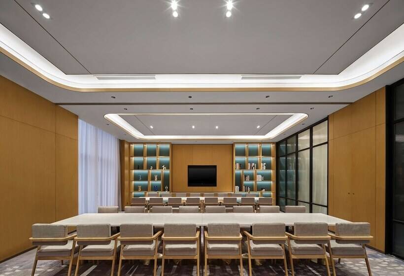 ホテル Hilton Garden Inn Huzhou Anji Phoenix Mountain