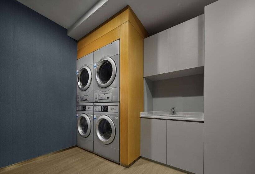 ホテル Hilton Garden Inn Huzhou Anji Phoenix Mountain