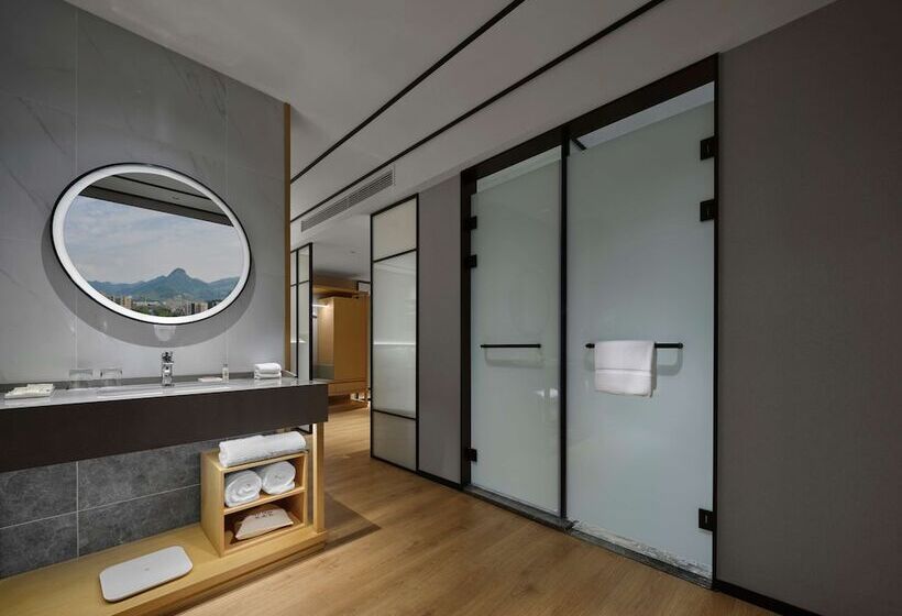 ホテル Hilton Garden Inn Huzhou Anji Phoenix Mountain