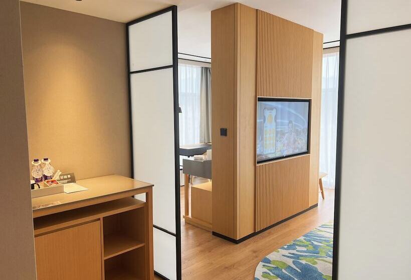 ホテル Hilton Garden Inn Huzhou Anji Phoenix Mountain