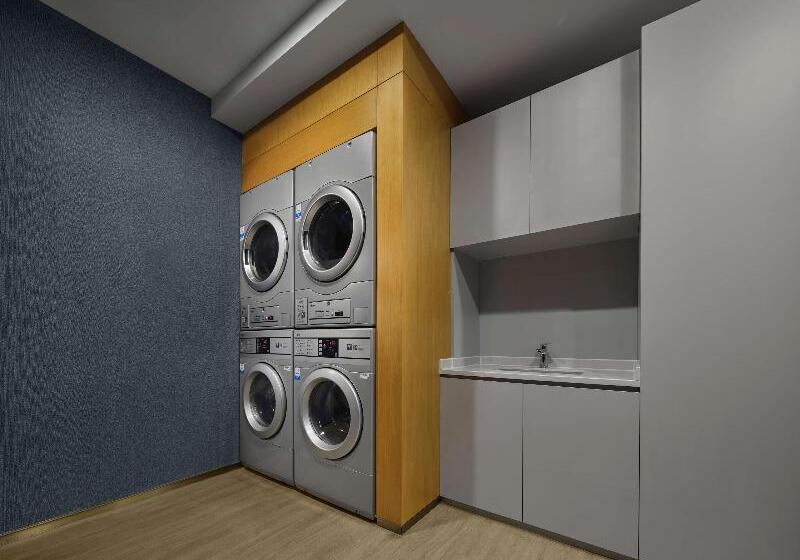 ホテル Hilton Garden Inn Huzhou Anji Phoenix Mountain