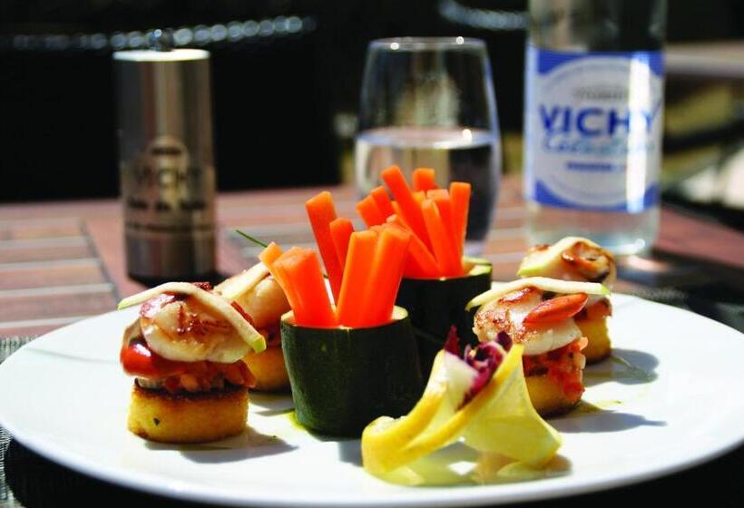 فندق Hôtel Des Thermes Les Dômes