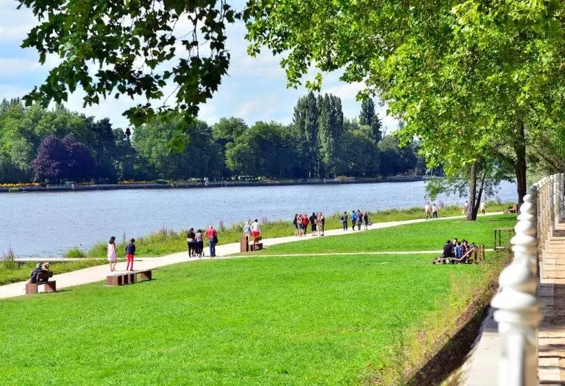 هتل Hôtel Des Thermes Les Dômes