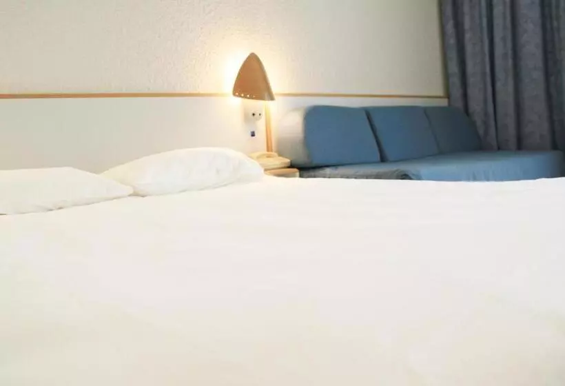 هتل Hôtel Des Thermes Les Dômes