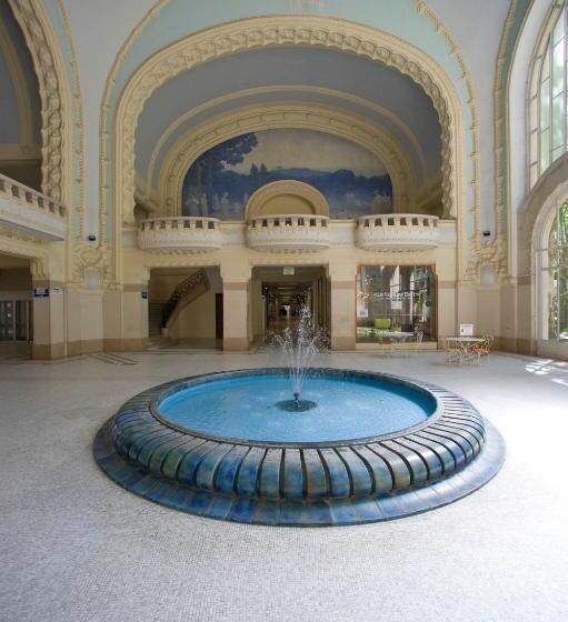 فندق Hôtel Des Thermes Les Dômes