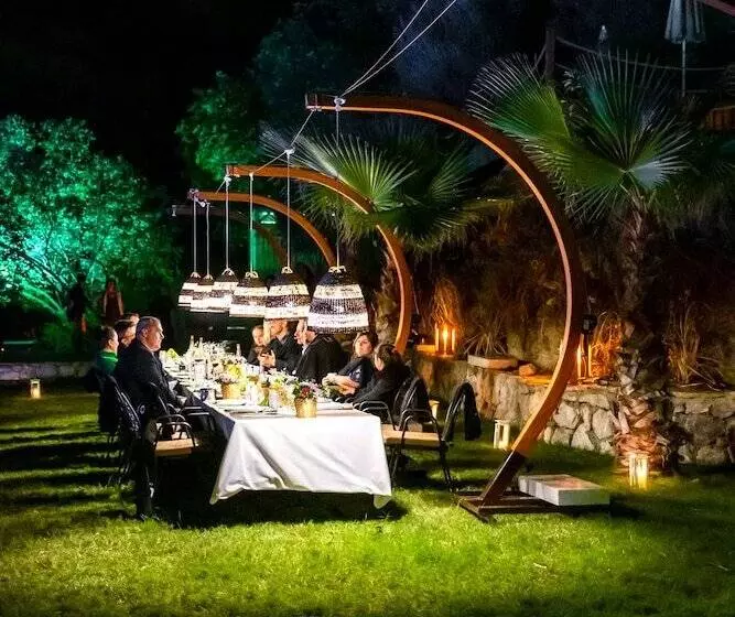 ホテル Lov Faralya