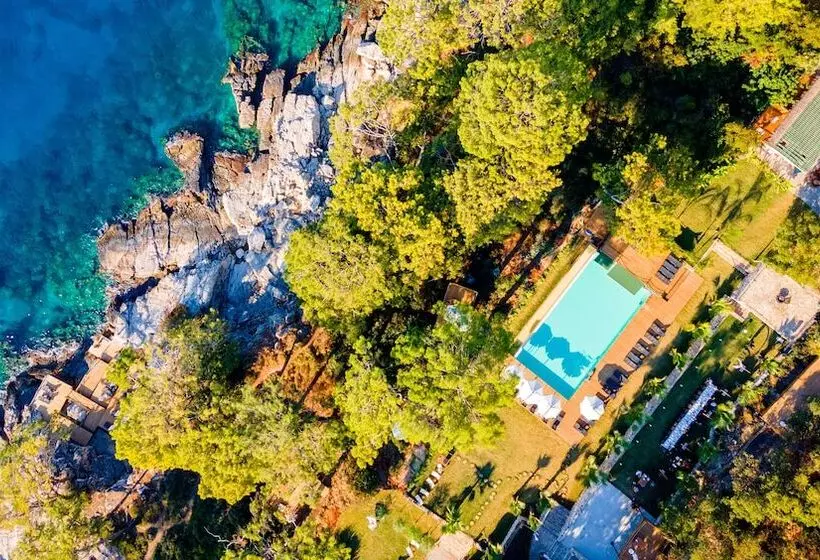 ホテル Lov Faralya