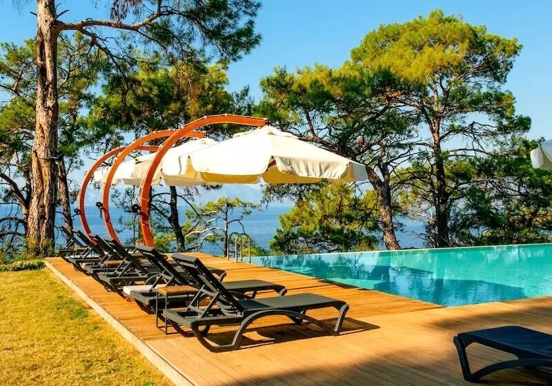 ホテル Lov Faralya