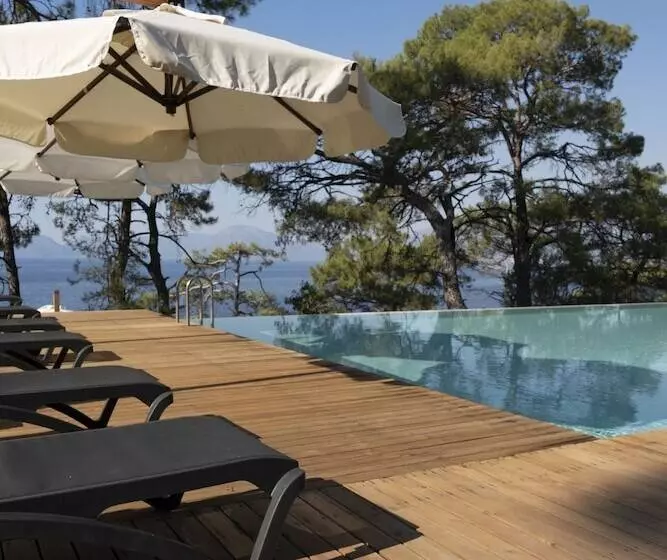 ホテル Lov Faralya