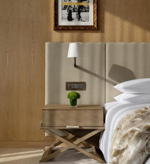 Отель The Dubai Edition