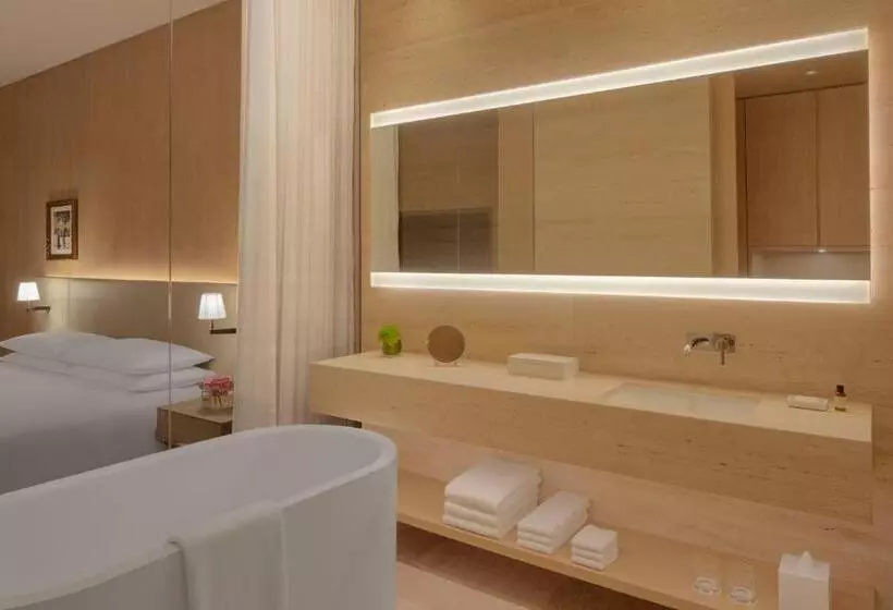 هتل The Dubai Edition