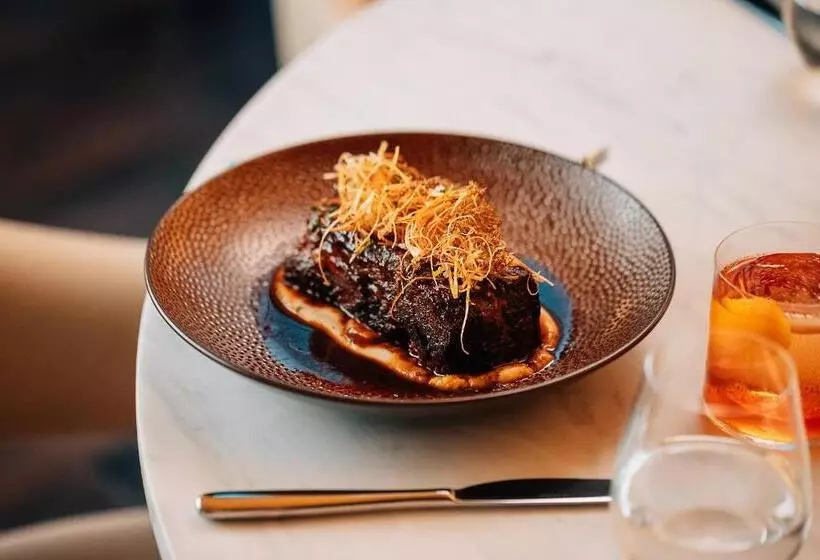 هتل The Dubai Edition