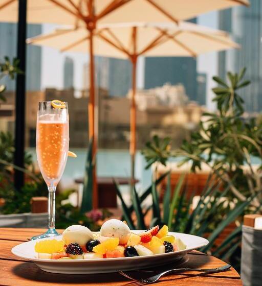 Отель The Dubai Edition