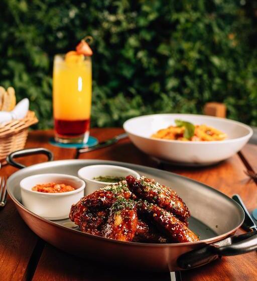 Отель The Dubai Edition