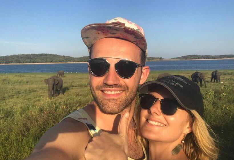 פנסיון Thisara Guest House