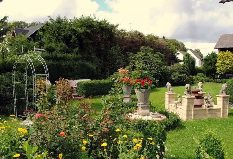 Bed and Breakfast Pension Waldesruh