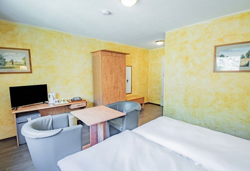 هتل Aux Tanneries De Wiltz