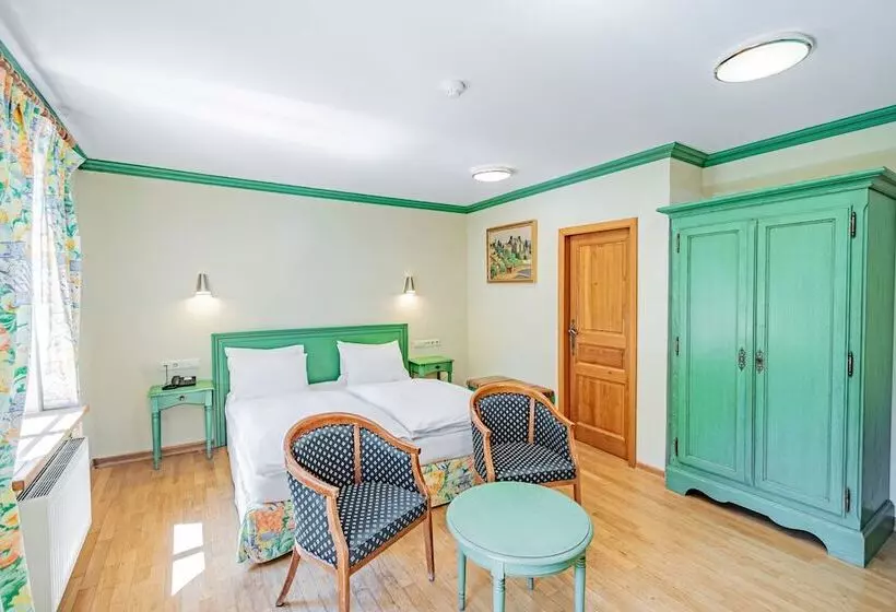 هتل Aux Tanneries De Wiltz