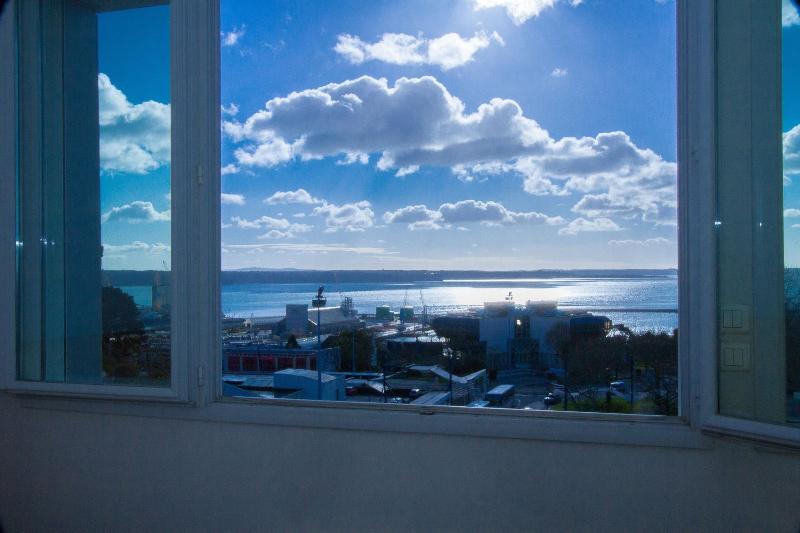 هتل De La Gare Brest