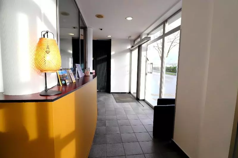 هتل De La Gare Brest