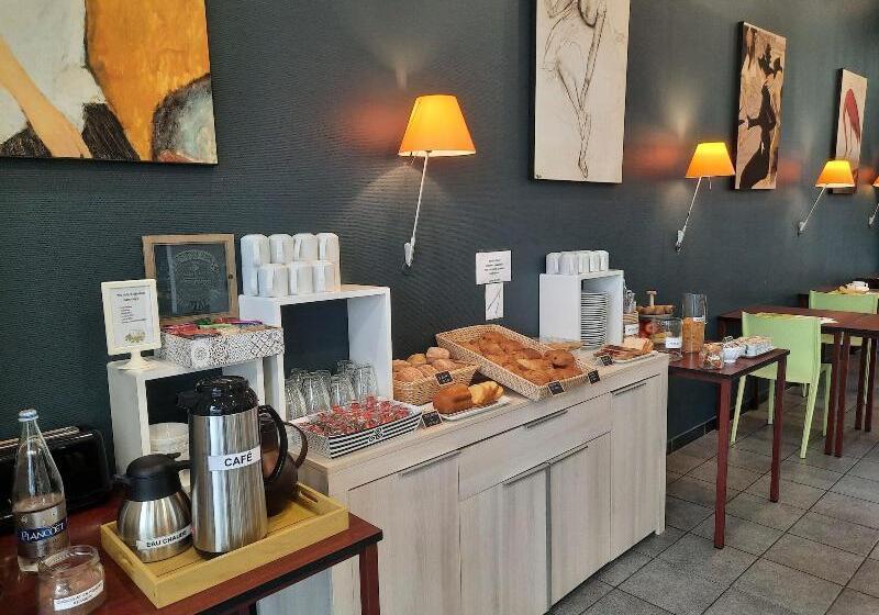 هتل De La Gare Brest