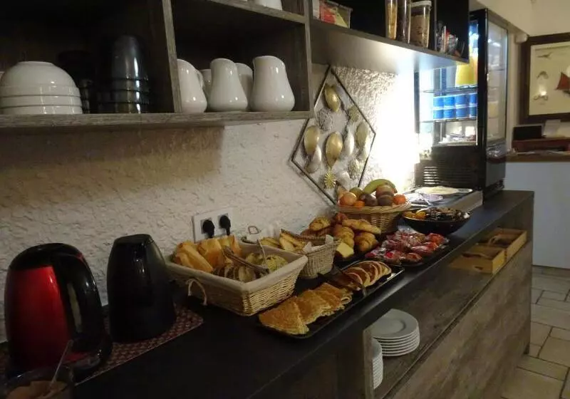 בית מלון כפרי The Originals City, Hôtel Ker Izel, Saint Brieuc