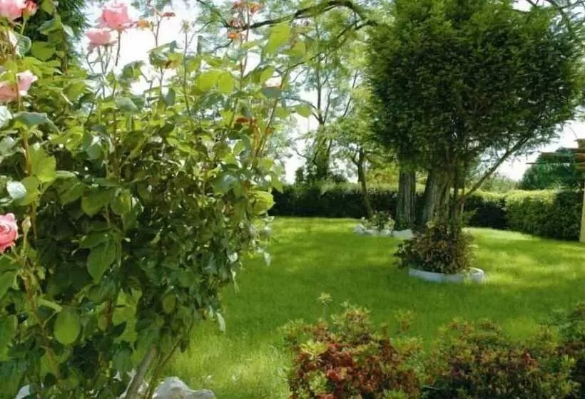 בית מלון כפרי Europa Milano