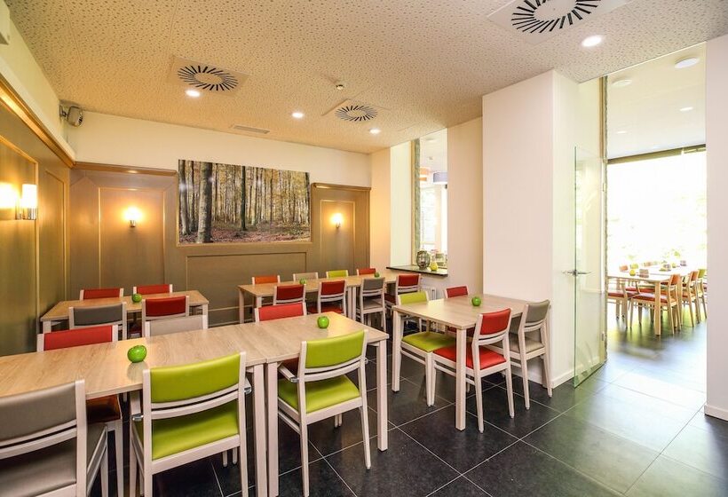 هتل Floreal La Roche En Ardenne