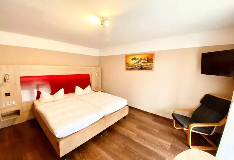 Отель Garni Kleindienst