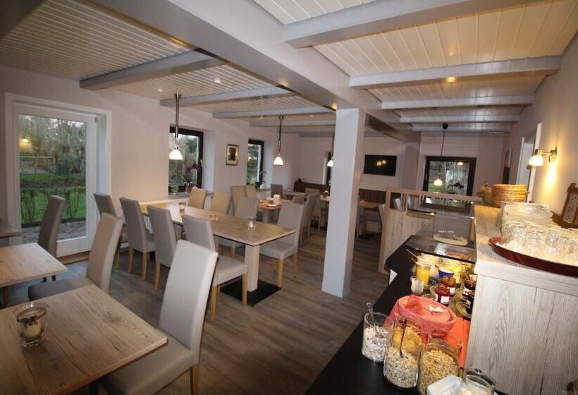 호텔 Garni Zur Post