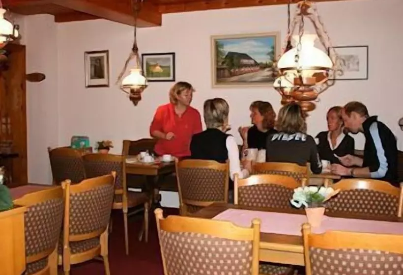 Отель Garni Zur Post