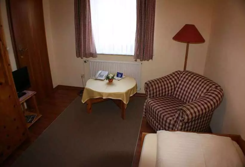 Отель Garni Zur Post