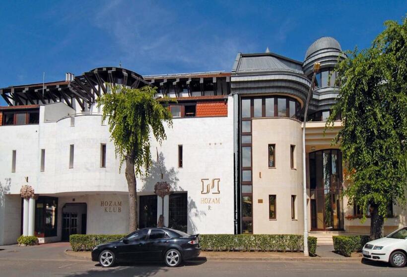 酒店 Hozam Wellness és Apartman