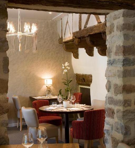 Logis Hotel Les Flots Bleus