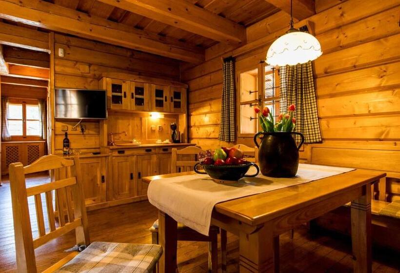 Hotel Liptovský Dvor