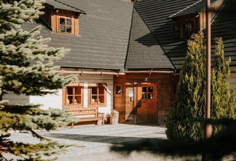 Hotel Liptovský Dvor