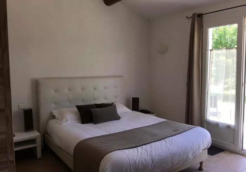 فندق Logis Hôtel & Spa Déjeunez Sous L Arbre