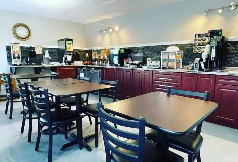 Hotelli Moonlight Inn And Suites Sudbury