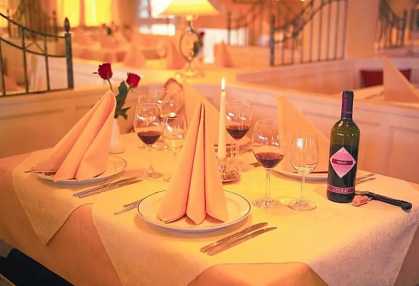 فندق Seeblick & Ferienwohnung