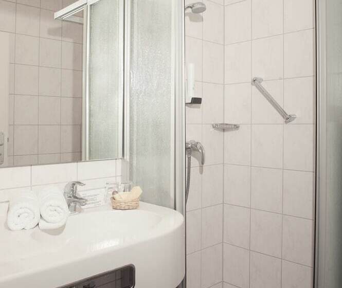 Отель Seeblick & Ferienwohnung