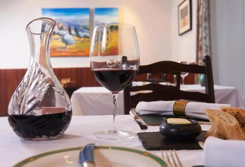 Отель The Princes House