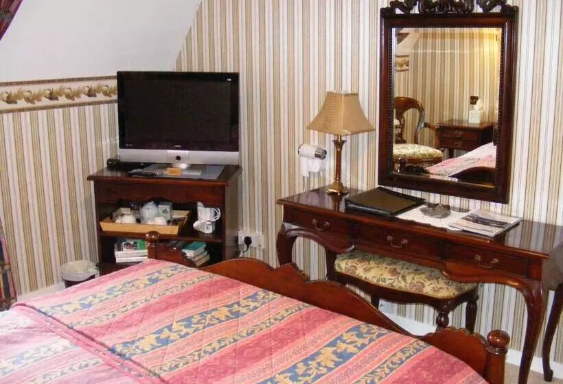 Отель The Princes House