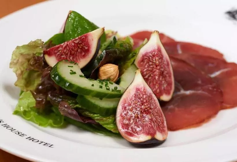 Отель The Princes House