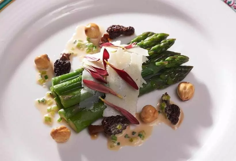 Отель The Princes House