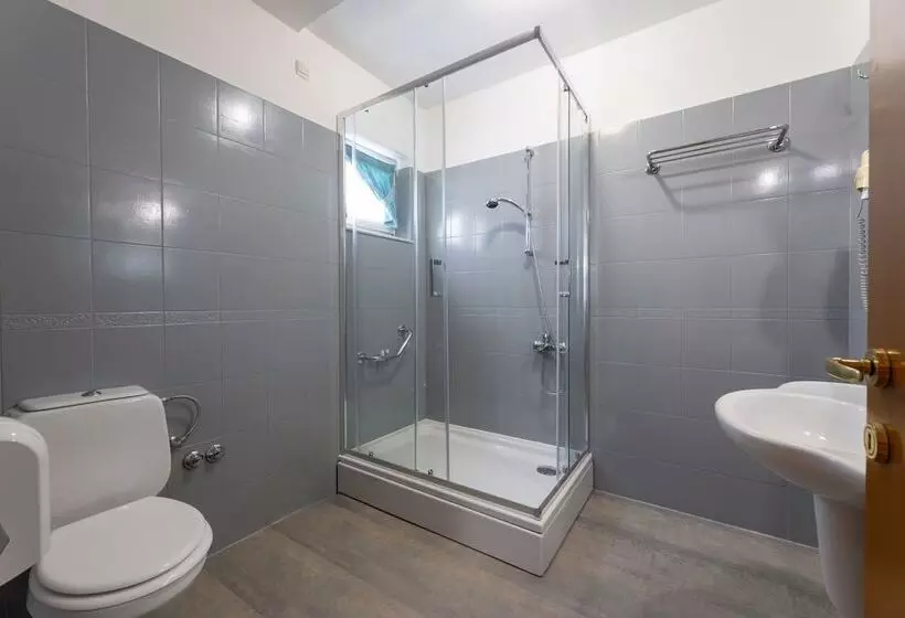 Hotelli Villa Fontana