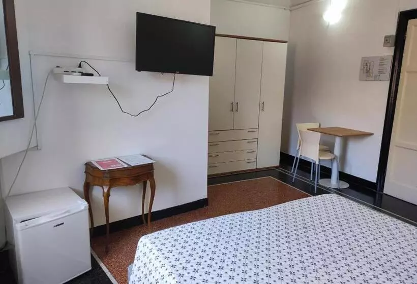 Hotell Albergo Caffaro