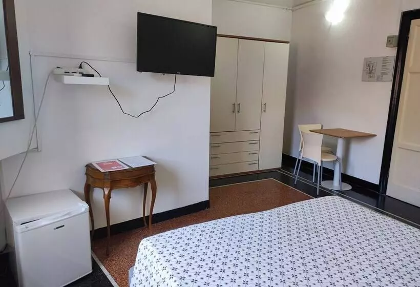 Hotell Albergo Caffaro