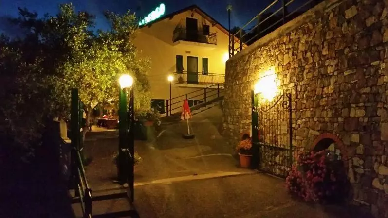 호텔 Albergo Dolcedo